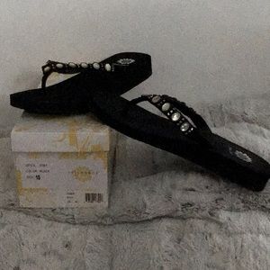 YellowBox Joby size 10 sandals. Leather upper with jewel-beads.